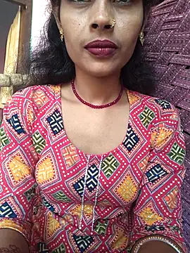 Eshna Dabral online show from October 11, 2025, 2:22 am