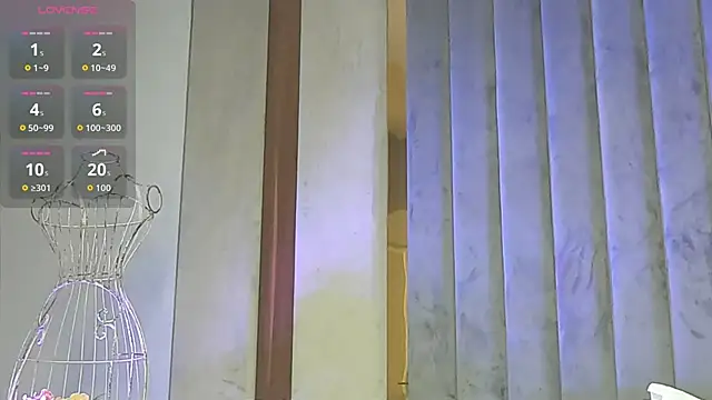 Sophie Maeve online show from September 23, 2025, 4:04 am