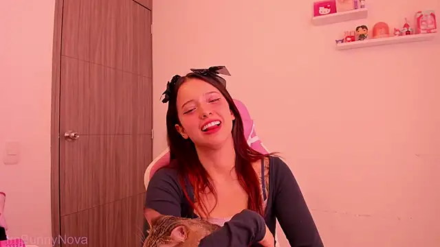 ImBunnyNova online show from June 21, 2026, 5:48 pm