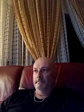 Snapshot of Alexis_Bull chatting on September 25, 2025, 11:19 pm Alexis Bull online show from September 25, 2025, 11:19 pm