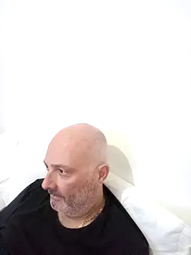 Snapshot of Alexis_Bull chatting on October 12, 2025, 12:37 pm Alexis Bull online show from October 12, 2025, 12:37 pm