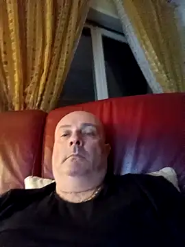 Alexis Bull online show from December 1, 2025, 10:59 pm