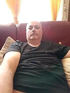 Alexis Bull online show from May 9, 2026, 10:09 am