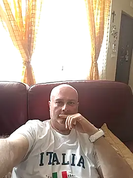 Alexis Bull online show from May 11, 2026, 8:53 am