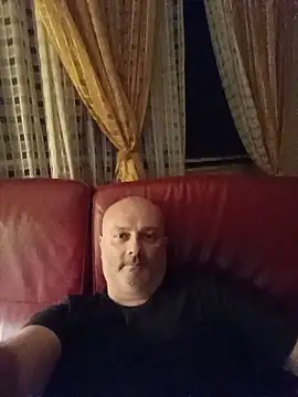 Alexis Bull online show from June 12, 2026, 10:41 pm