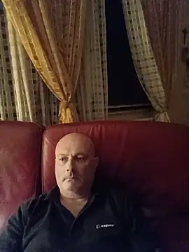 Alexis Bull online show from June 25, 2026, 11:53 pm