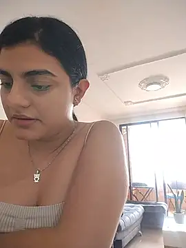 Snapshot of carlafox05 chatting on February 8, 2026, 5:16 pm carlafox05 online show from February 8, 2026, 5:16 pm