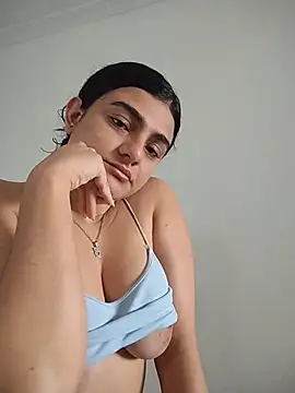 Snapshot of carlafox05 chatting on February 12, 2026, 2:34 pm carlafox05 online show from February 12, 2026, 2:34 pm