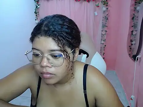 natalietits1 online show from October 10, 2025, 3:55 pm