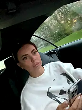 Snapshot of Anna_Nobel chatting on October 2, 2025, 4:19 am Anna Nobel online show from October 2, 2025, 4:19 am