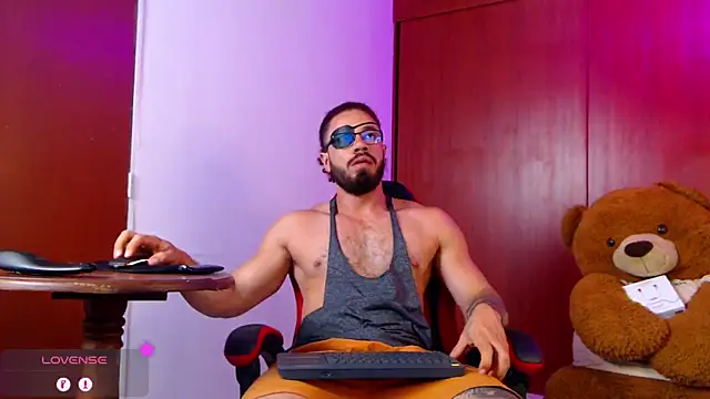 Snapshot of pirata_fitness chatting on September 24, 2025, 8:28 am pirata fitness online show from September 24, 2025, 8:28 am