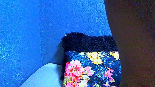 SMALLBOOBSXX online show from July 25, 2026, 5:27 am