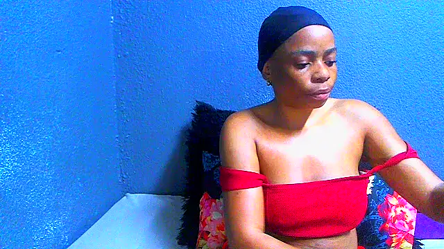 SMALLBOOBSXX online show from July 28, 2026, 5:25 am