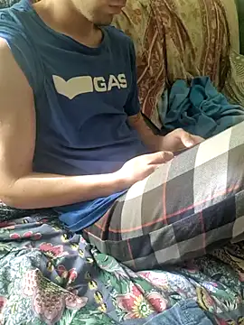 Snapshot of tipetto06 chatting on October 3, 2025, 9:06 am tipetto06 online show from October 3, 2025, 9:06 am