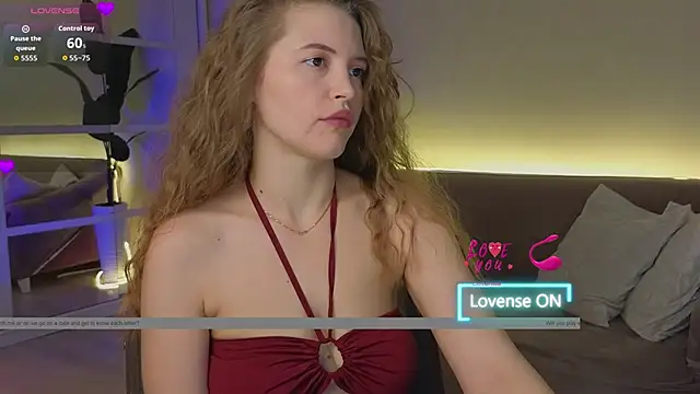 TesssaHart online show from October 19, 2025, 2:07 pm