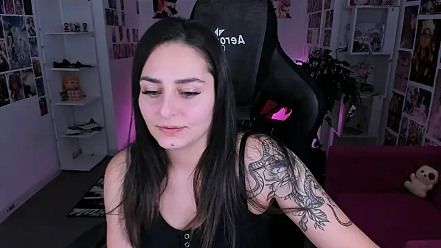 ValeriiMills online show from January 13, 2026, 2:44 pm