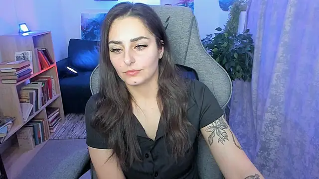 Snapshot of ValeriiMills chatting on February 24, 2026, 9:46 pm ValeriiMills online show from February 24, 2026, 9:46 pm