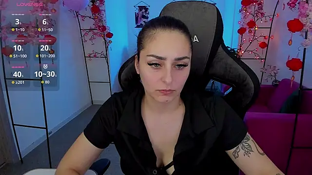Snapshot of ValeriiMills chatting on April 13, 2026, 3:17 pm ValeriiMills online show from April 13, 2026, 3:17 pm