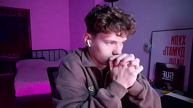 Snapshot of DanyDavis chatting on September 19, 2025, 9:26 pm DanyDavis online show from September 19, 2025, 9:26 pm