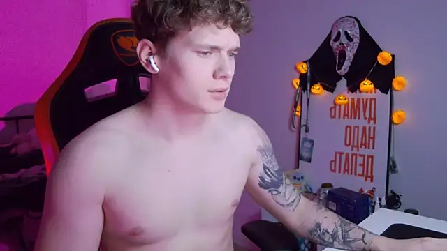 Snapshot of DanyDavis chatting on November 2, 2025, 9:28 pm DanyDavis online show from November 2, 2025, 9:28 pm