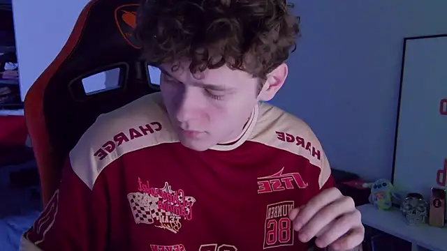 Snapshot of DanyDavis chatting on November 7, 2025, 9:59 pm DanyDavis online show from November 7, 2025, 9:59 pm