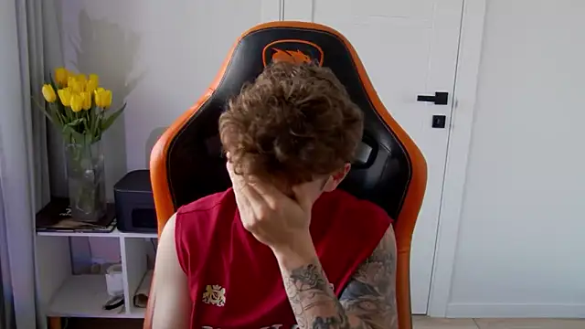 Snapshot of DanyDavis chatting on March 9, 2026, 12:42 pm DanyDavis online show from March 9, 2026, 12:42 pm