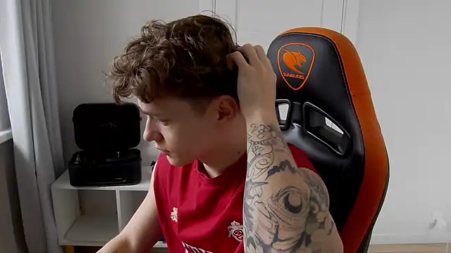 Snapshot of DanyDavis chatting on March 21, 2026, 7:35 am DanyDavis online show from March 21, 2026, 7:35 am