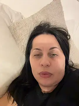 Claudia hotxxx online show from November 6, 2025, 8:43 pm