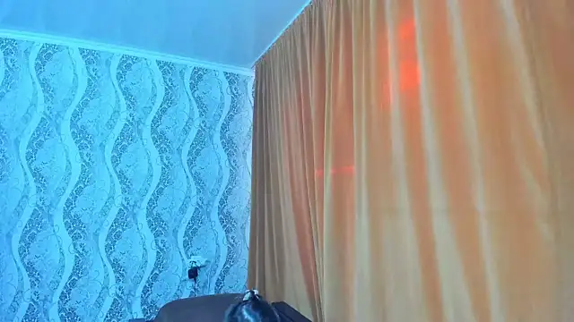 Snapshot of Chloe29 chatting on March 14, 2026, 5:13 am Chloe29 online show from March 14, 2026, 5:13 am