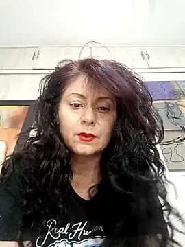 lunadicty online show from May 4, 2026, 11:12 pm