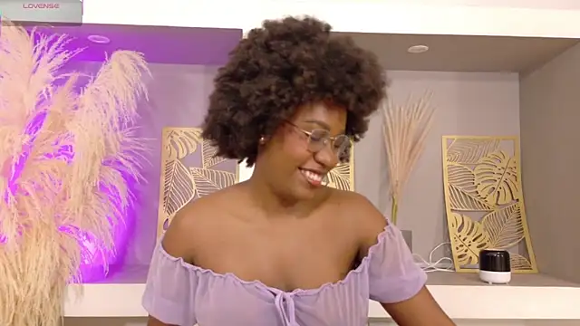 Snapshot of RachelStonne chatting on September 24, 2025, 1:14 pm RachelStonne online show from September 24, 2025, 1:14 pm