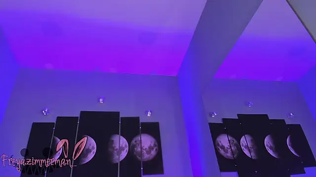 Snapshot of FreyaZimmerman_ chatting on September 28, 2025, 8:47 pm FreyaZimmerman  online show from September 28, 2025, 8:47 pm