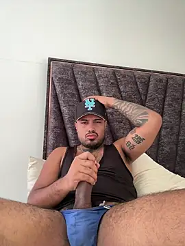 PapiStan online show from November 9, 2025, 9:35 pm