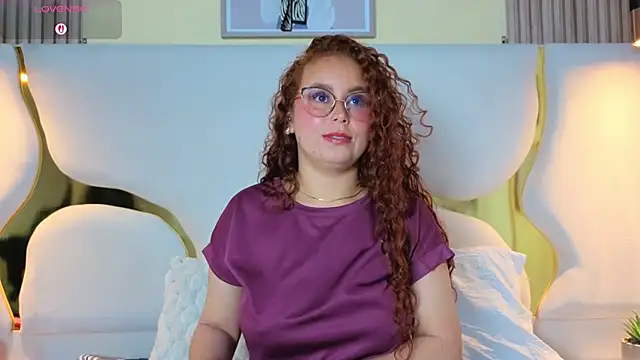 Snapshot of AmmberJones chatting on October 1, 2025, 12:22 pm AmmberJones online show from October 1, 2025, 12:22 pm