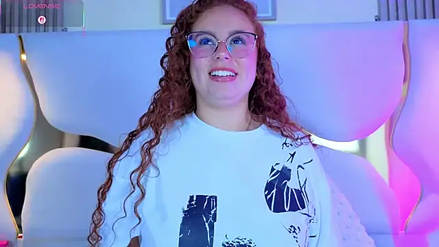 Snapshot of AmmberJones chatting on October 2, 2025, 12:23 pm AmmberJones online show from October 2, 2025, 12:23 pm