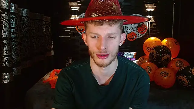 andrewxbi online show from October 19, 2025, 8:42 pm