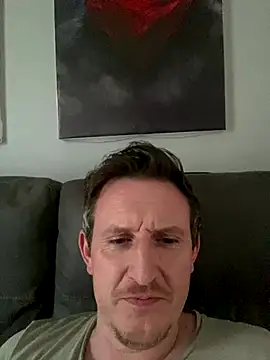 Tommyglasgow1983 online show from October 23, 2025, 7:40 am
