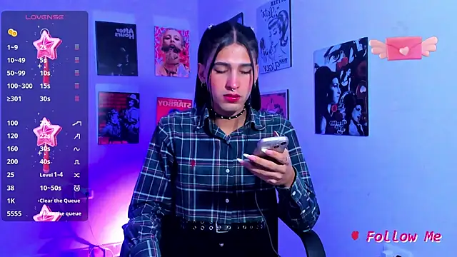 SkylerBennet online show from March 22, 2025, 1:22 am