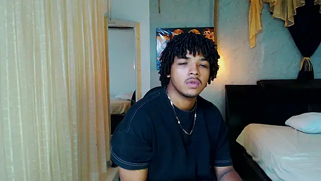 Snapshot of black_king_241 chatting on October 1, 2025, 3:01 am black king 241 online show from October 1, 2025, 3:01 am