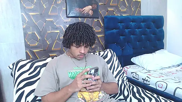 Snapshot of black_king_241 chatting on October 5, 2025, 3:16 am black king 241 online show from October 5, 2025, 3:16 am