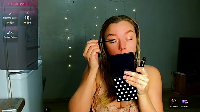 Eva   forever online show from December 4, 2025, 2:21 am