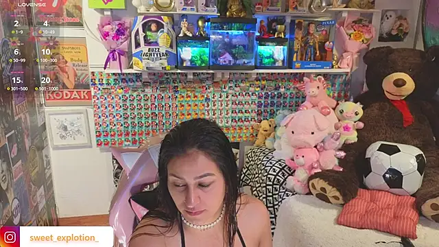 sweet-temptation  online show from June 21, 2026, 4:04 am