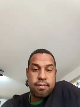 Snapshot of elnegro707070 chatting on October 13, 2025, 11:10 am elnegro707070 online show from October 13, 2025, 11:10 am