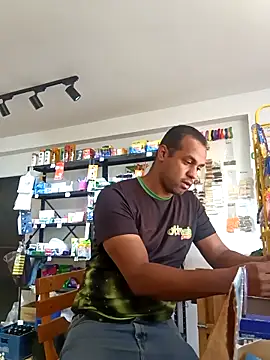 Snapshot of elnegro707070 chatting on October 30, 2025, 11:22 am elnegro707070 online show from October 30, 2025, 11:22 am