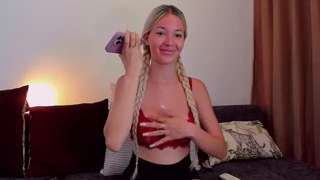 Snapshot of Melisa_Sun_ chatting on February 28, 2026, 2:56 am Melisa Sun online show from February 28, 2026, 2:56 am