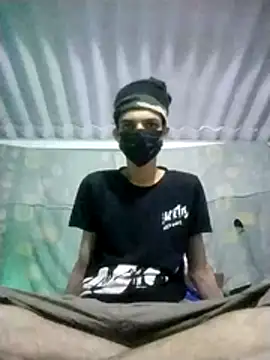 HannanKhan25 online show from March 22, 2026, 10:24 pm