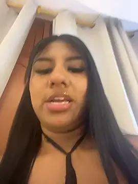 Emmily Vargas online show from October 11, 2025, 1:49 am