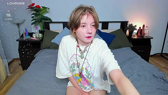 Snapshot of just_suka chatting on October 23, 2025, 4:28 pm just suka online show from October 23, 2025, 4:28 pm