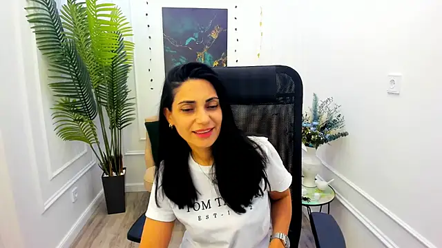 Snapshot of AllaYerty chatting on October 11, 2025, 1:09 pm AllaYerty online show from October 11, 2025, 1:09 pm