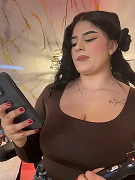 Kariina  69 online show from April 25, 2026, 6:16 pm